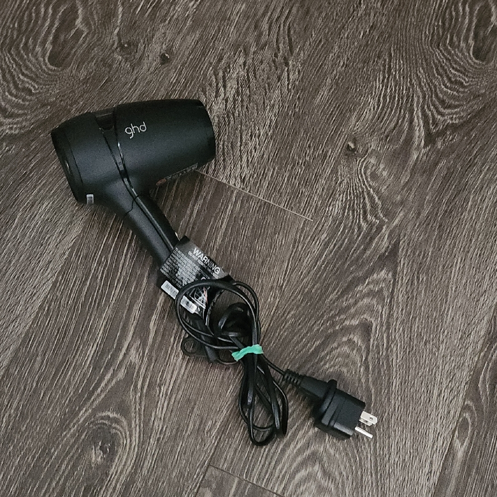 GHD Flight 2.0 Travel Hair Dryer Folding Compact Dual Voltage 120/240V